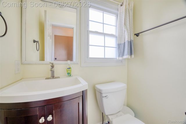35484 Bennett Street, Livonia, MI 48152