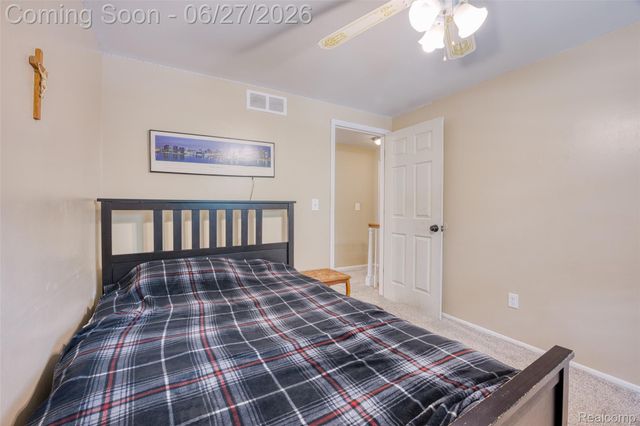 35484 Bennett Street, Livonia, MI 48152
