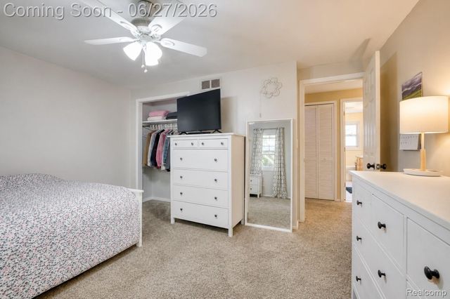35484 Bennett Street, Livonia, MI 48152