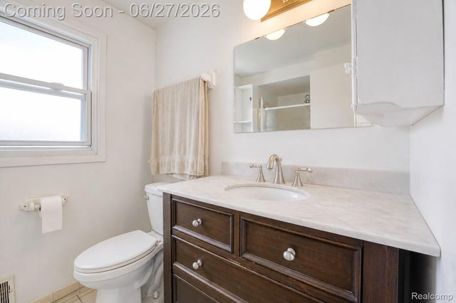 35484 Bennett Street, Livonia, MI 48152