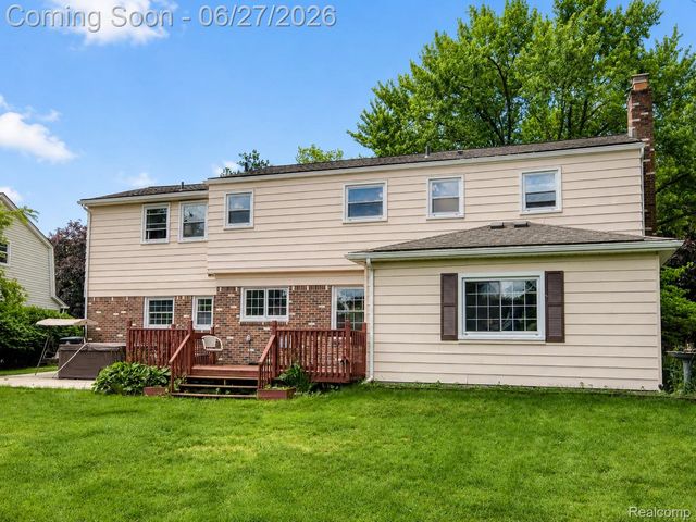 35484 Bennett Street, Livonia, MI 48152