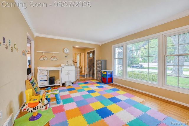 35484 Bennett Street, Livonia, MI 48152
