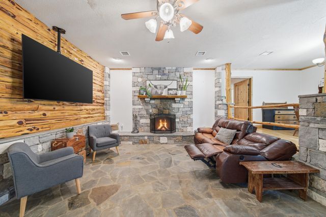 386 N 4295, Pryor, OK 74361