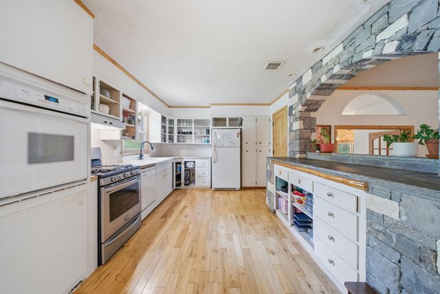 386 N 4295, Pryor, OK 74361