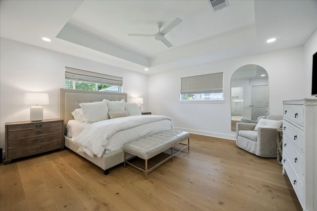 1006 Cheshire Lane, Houston, TX 77018