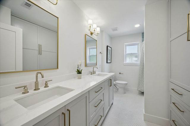 1006 Cheshire Lane, Houston, TX 77018