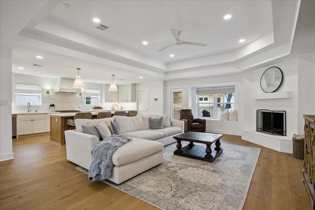 1006 Cheshire Lane, Houston, TX 77018