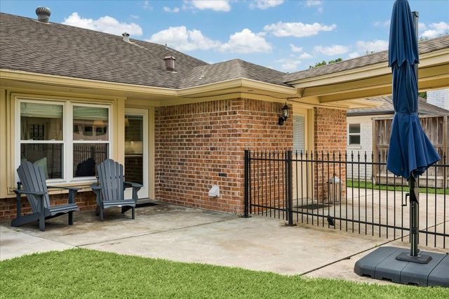 1006 Cheshire Lane, Houston, TX 77018