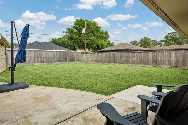 1006 Cheshire Lane, Houston, TX 77018