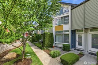 15200 NE 81st Way #106, Redmond, WA 98052