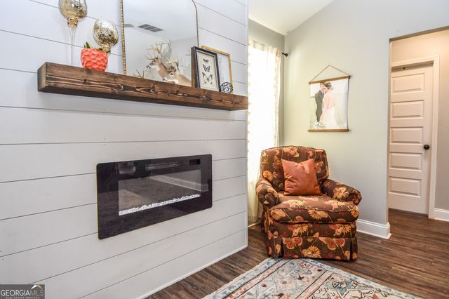 111 Needleleaf Court, Barnesville, GA 30204