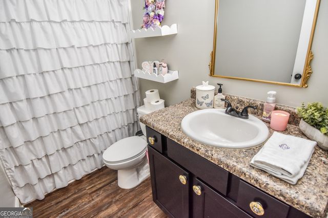 111 Needleleaf Court, Barnesville, GA 30204