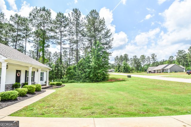 111 Needleleaf Court, Barnesville, GA 30204