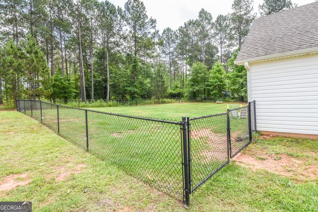 111 Needleleaf Court, Barnesville, GA 30204