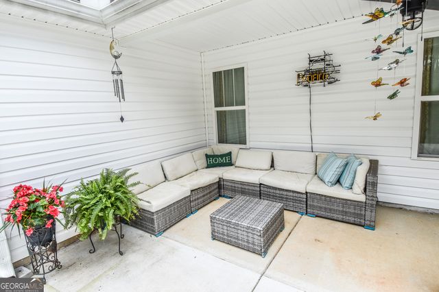 111 Needleleaf Court, Barnesville, GA 30204