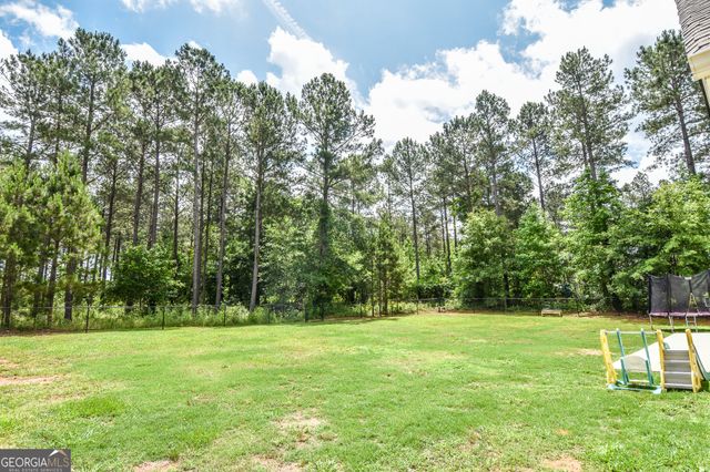 111 Needleleaf Court, Barnesville, GA 30204