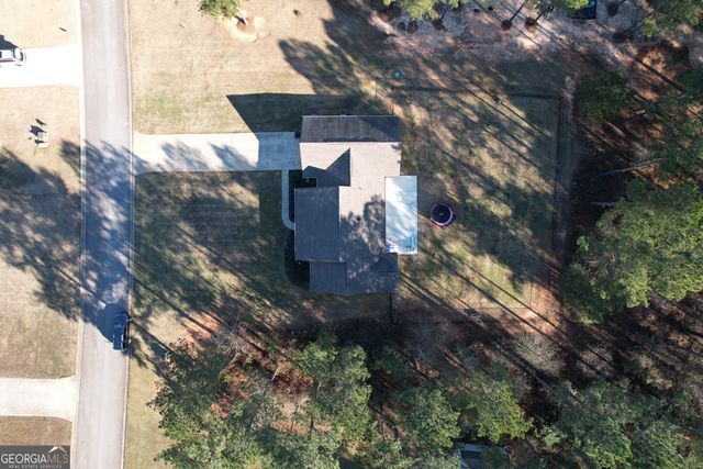 111 Needleleaf Court, Barnesville, GA 30204