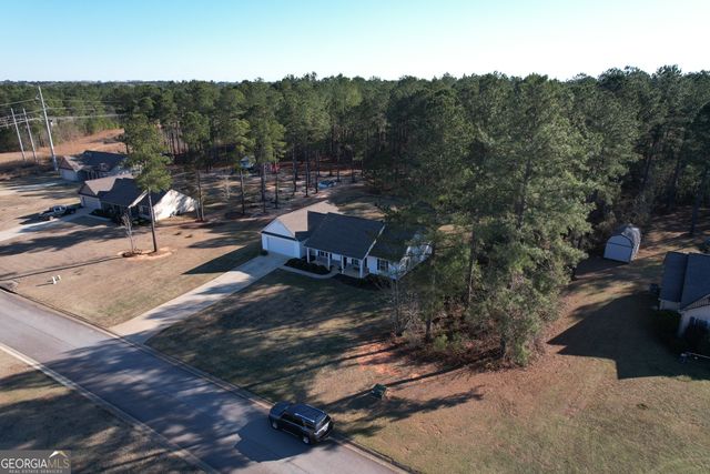 111 Needleleaf Court, Barnesville, GA 30204