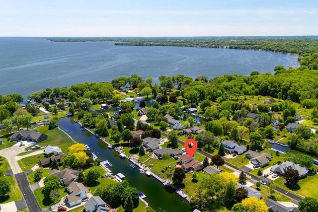 5170 KILLDEER LANE, Oshkosh, WI 54901
