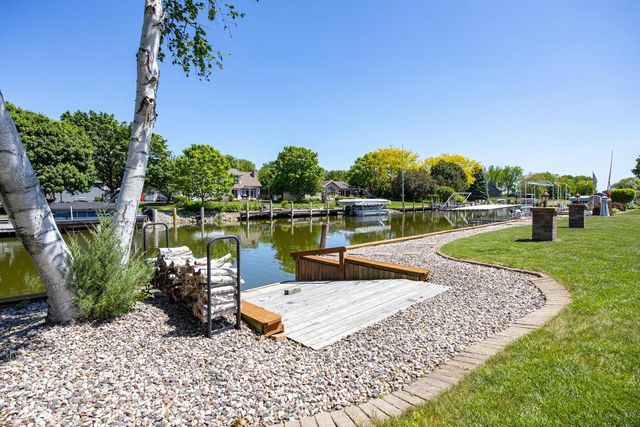 5170 KILLDEER LANE, Oshkosh, WI 54901