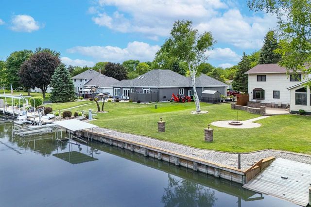 5170 KILLDEER LANE, Oshkosh, WI 54901