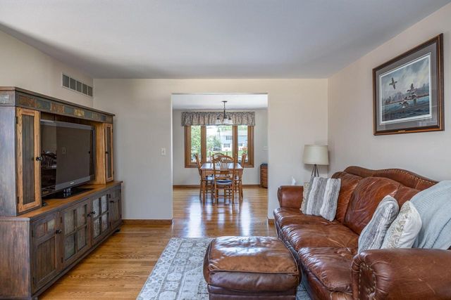 5170 KILLDEER LANE, Oshkosh, WI 54901
