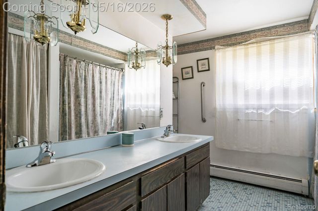 19650 Midway Road, Southfield, MI 48075