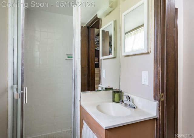 19650 Midway Road, Southfield, MI 48075