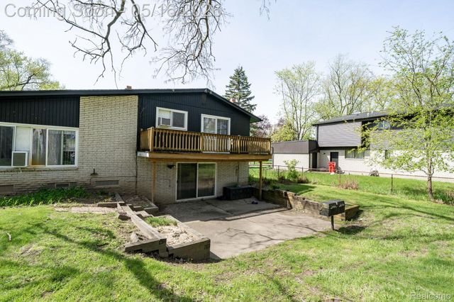 19650 Midway Road, Southfield, MI 48075