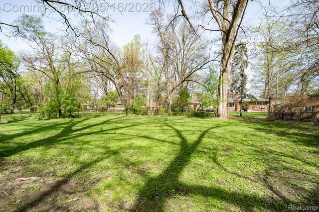 19650 Midway Road, Southfield, MI 48075