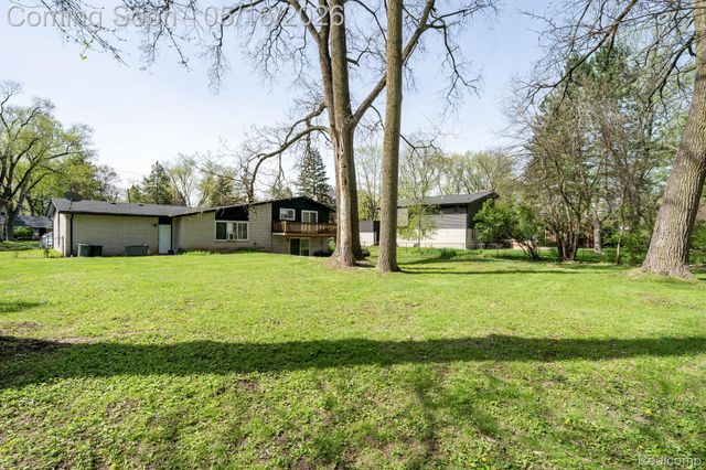 19650 Midway Road, Southfield, MI 48075