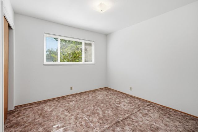 6947 Mariposa Ave, Citrus Heights, CA 95610