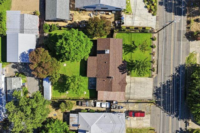 6947 Mariposa Ave, Citrus Heights, CA 95610
