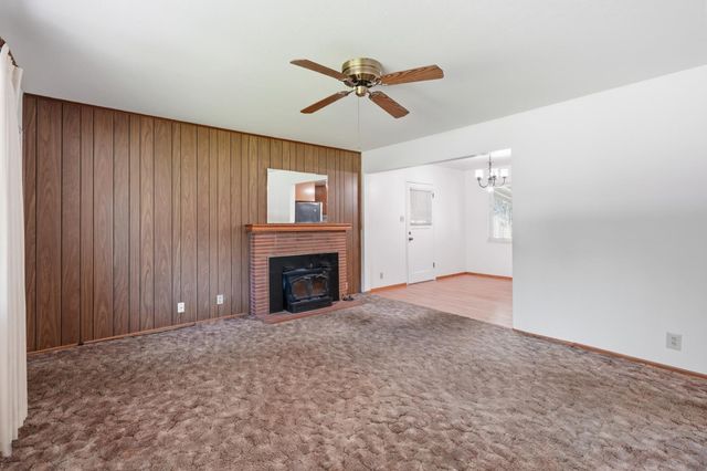 6947 Mariposa Ave, Citrus Heights, CA 95610