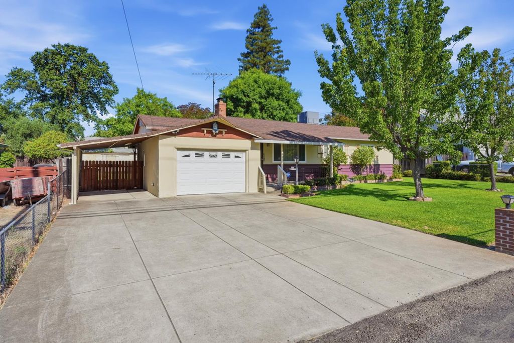 6947 Mariposa Ave, Citrus Heights, CA 95610