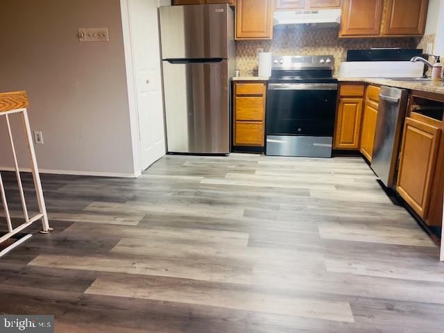 2200 WHITE CORNUS LN, Reston, VA 20191