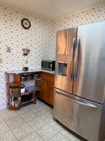 6 Sunset View Avenue, Brunswick, NY 12180