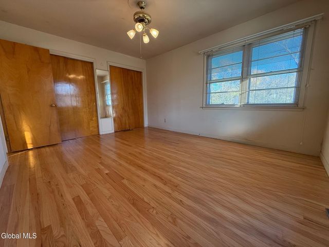 6 Sunset View Avenue, Brunswick, NY 12180