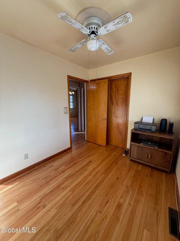 6 Sunset View Avenue, Brunswick, NY 12180