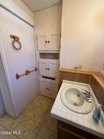 6 Sunset View Avenue, Brunswick, NY 12180