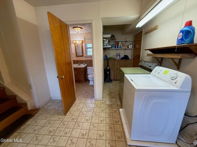 6 Sunset View Avenue, Brunswick, NY 12180