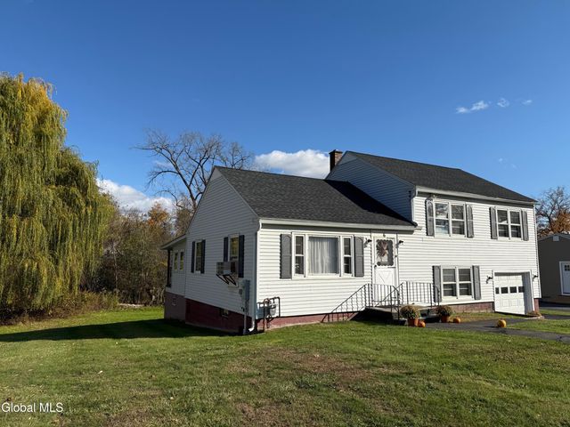 6 Sunset View Avenue, Brunswick, NY 12180