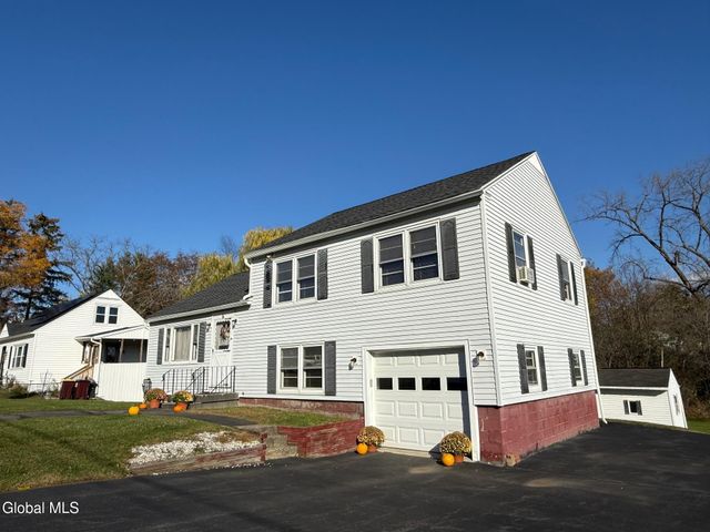 6 Sunset View Avenue, Brunswick, NY 12180