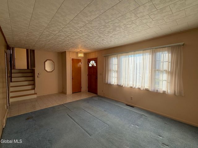 6 Sunset View Avenue, Brunswick, NY 12180