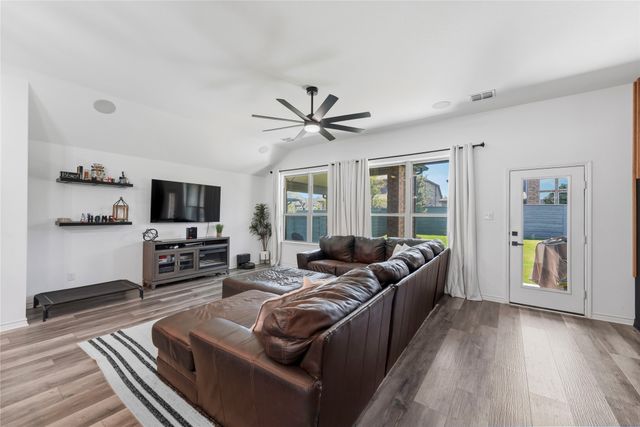 7004 Trailhead Street, Little Elm, TX 76227