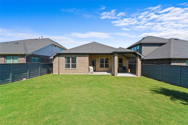 7004 Trailhead Street, Little Elm, TX 76227