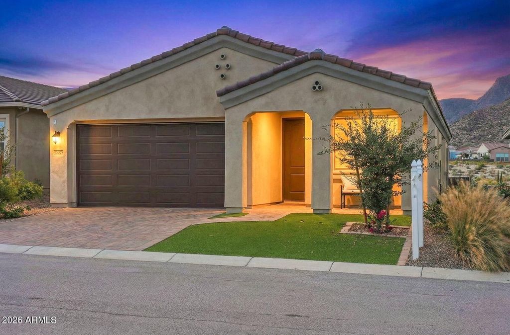 5676 N 206TH Lane, Buckeye, AZ 85396