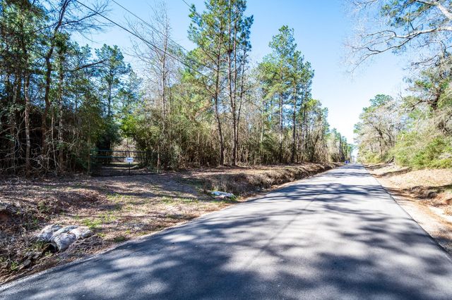 651 Jayhawker Road, Cleveland, TX 77328