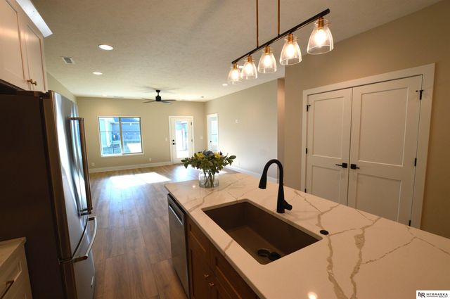 4931 Donnette Drive, Lincoln, NE 68514