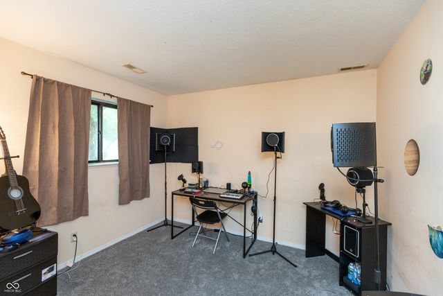 3131 Stillmeadow Drive, Indianapolis, IN 46214